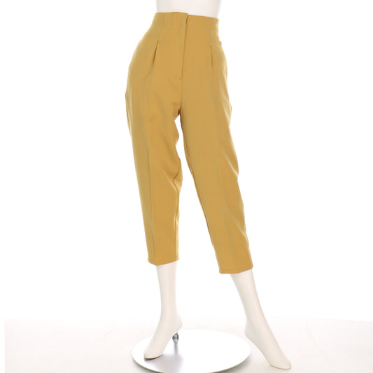 後ろベルトテーパードパンツ