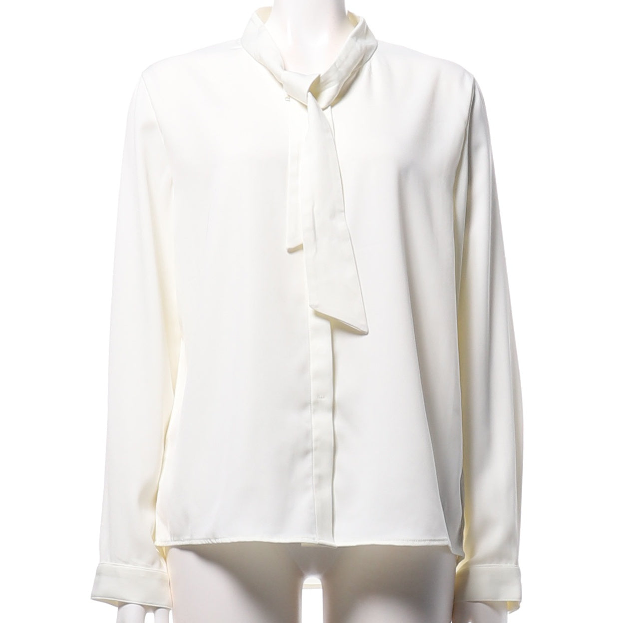 ボウタイブラウス