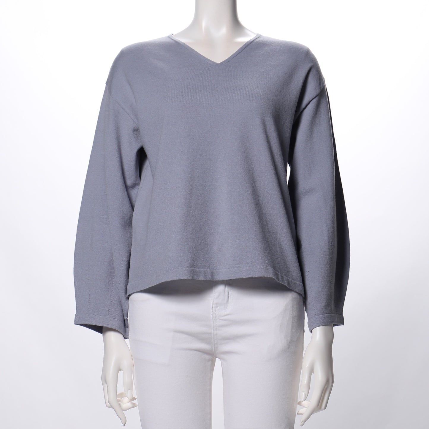 袖ボリュームVネックニット