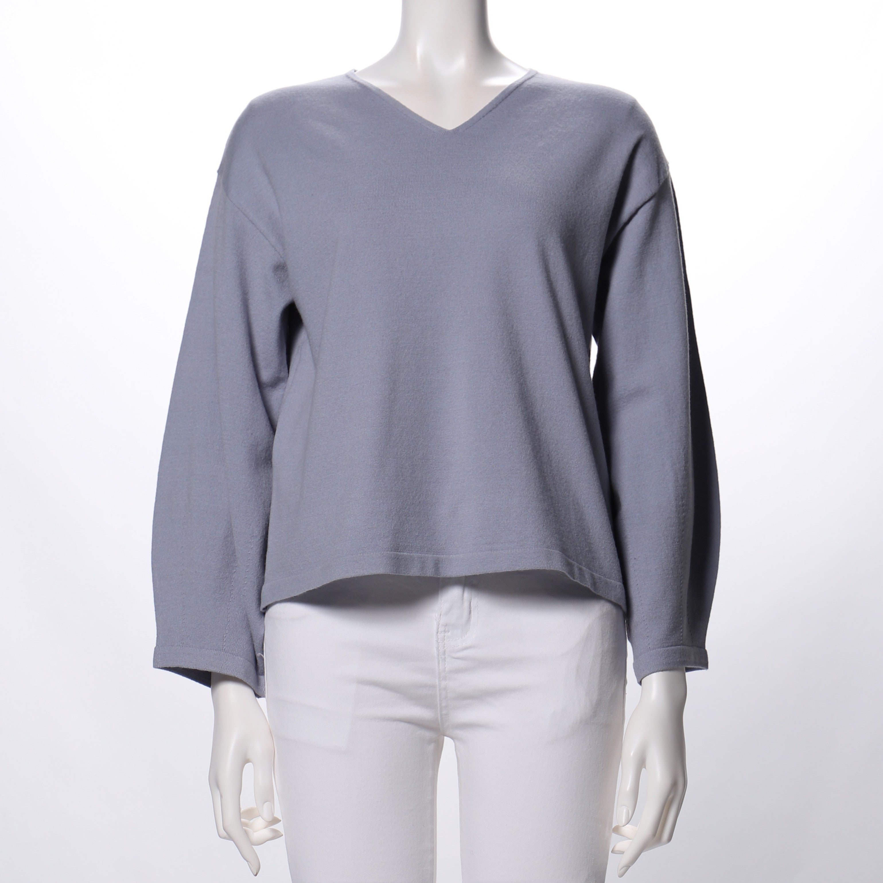 袖ボリュームVネックニット