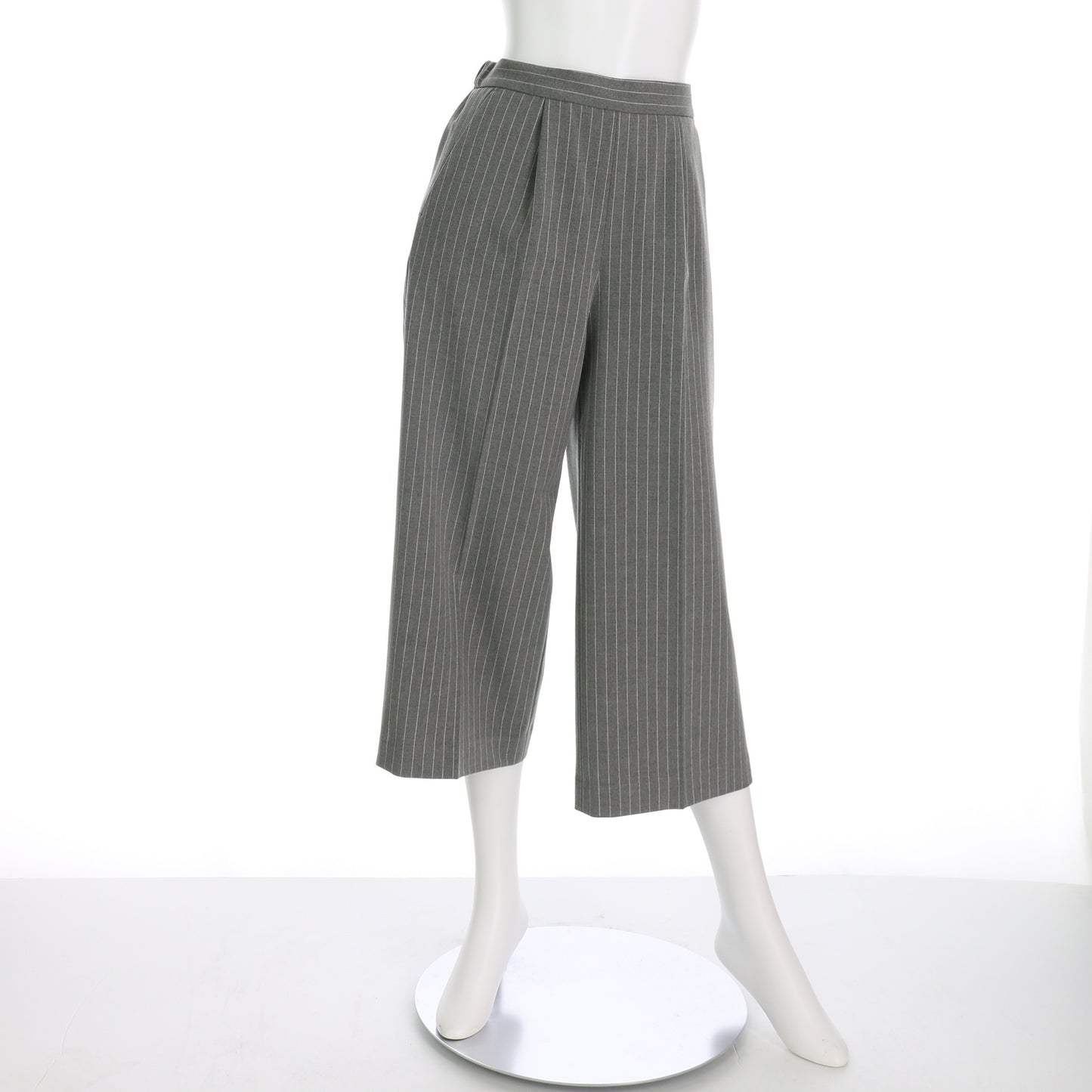 メモリッチウォームストレートタック入りワイドパンツ