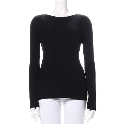 ボートネックリブニット