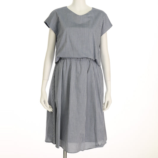 ストライプ柄セットアップ風ワンピース