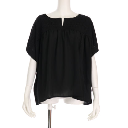 胸元切り替えレース使いブラウス