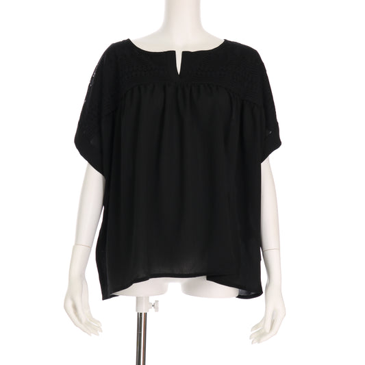 胸元切り替えレース使いブラウス