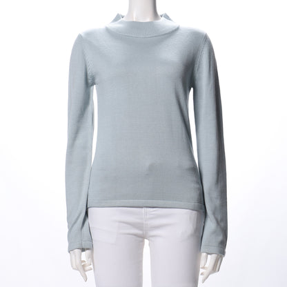 シンプルデザインクルーネックニット