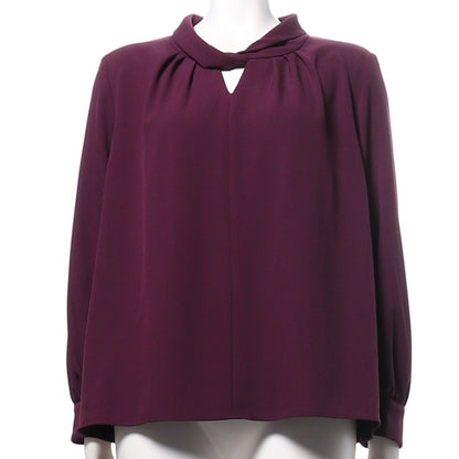 首元ねじりデザインブラウス