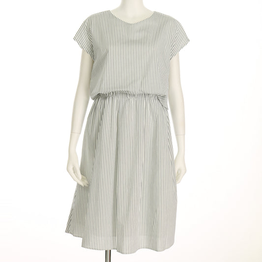 ストライプ柄セットアップ風ワンピース