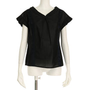 タックデザインブラウス