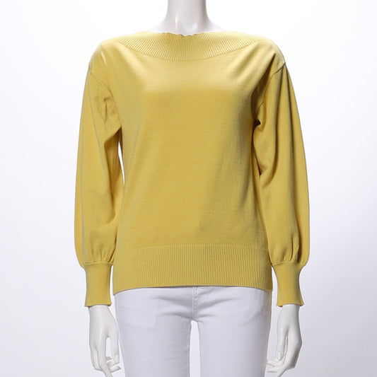 ボートネックニット