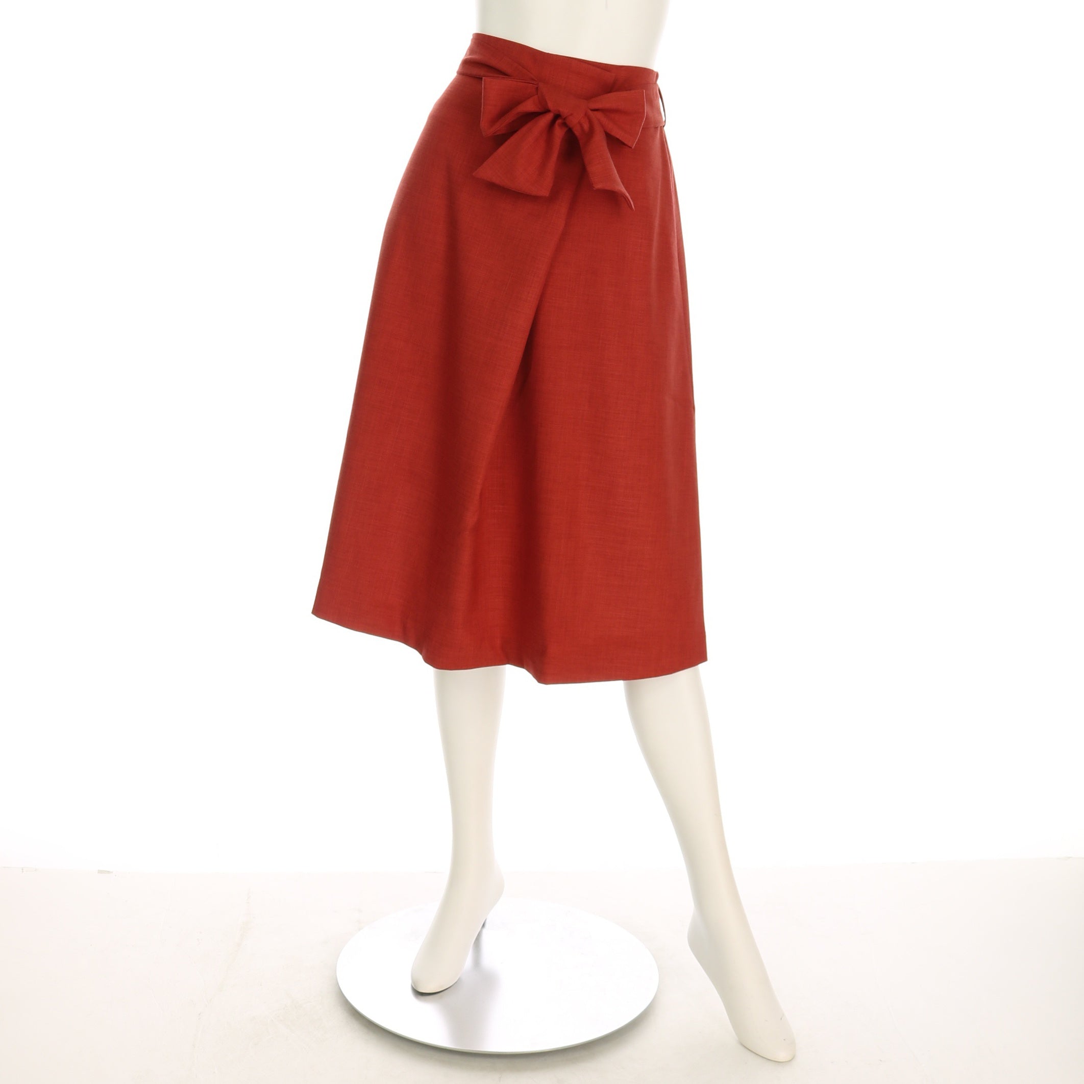 アシンメトリータック付きリボンスカート