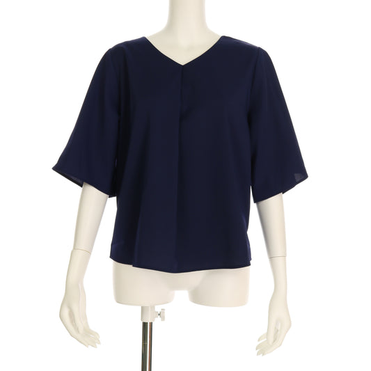 バックねじりシャツ