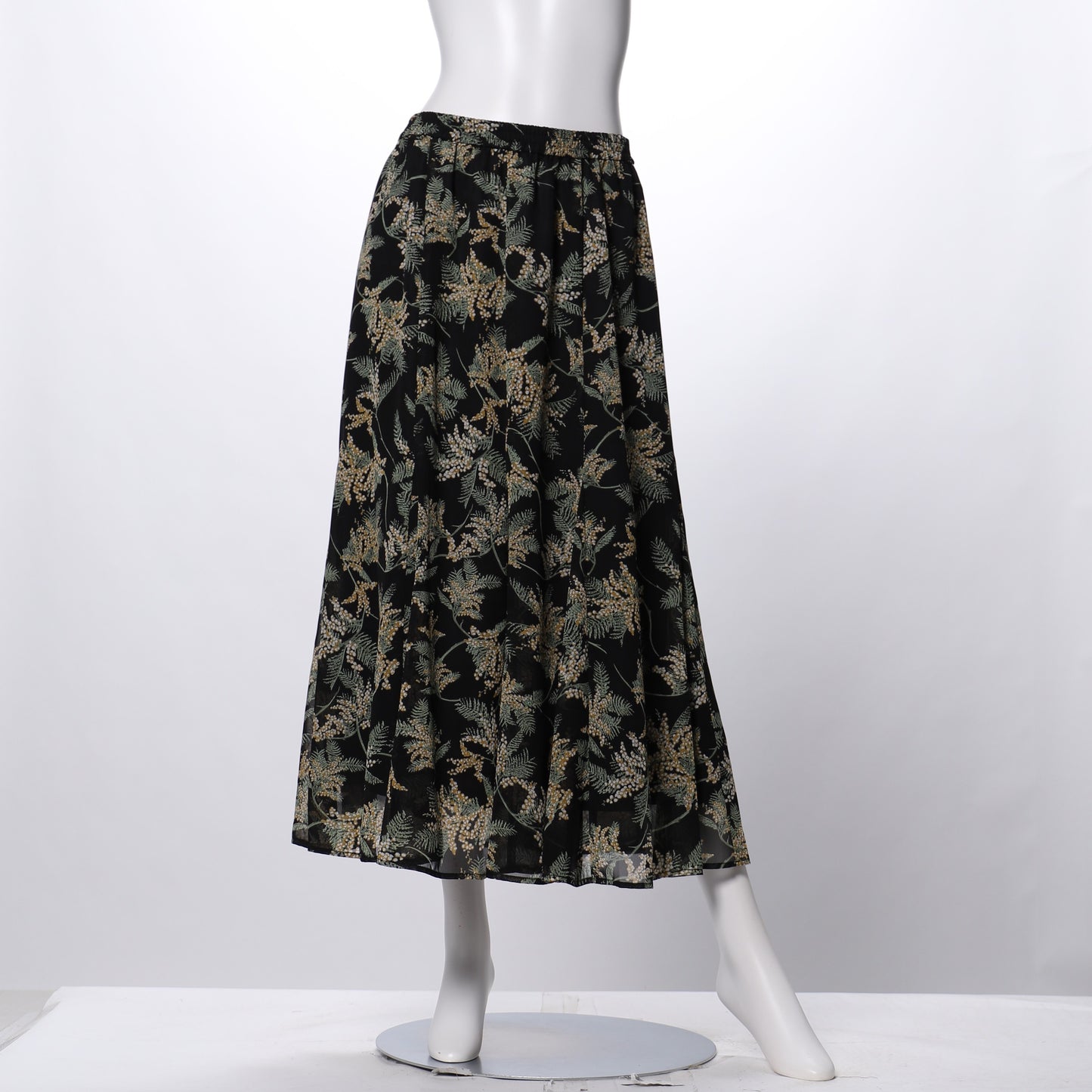 ガーデンフラワー柄フレアスカート