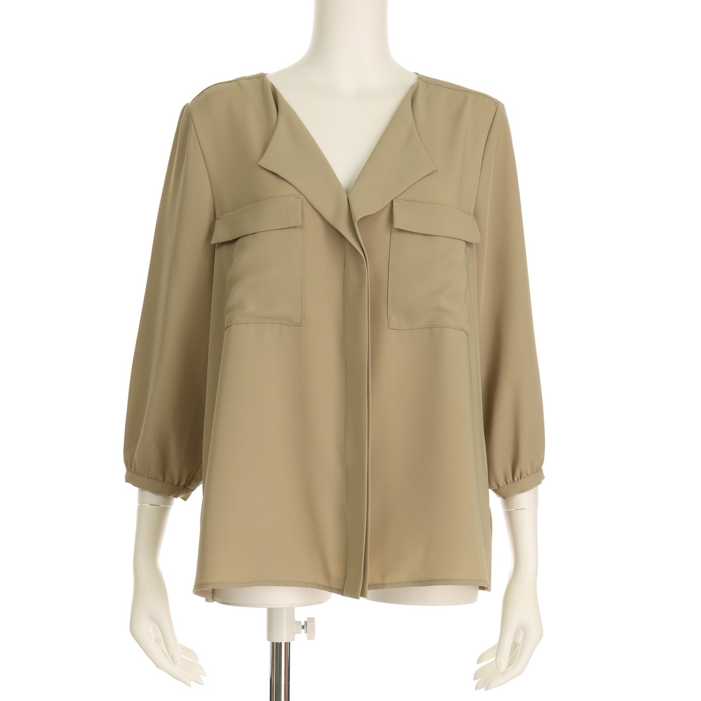 フラップポケット付きオープンフロントブラウス