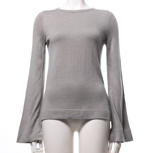 クルーネックフレアスリーブニット