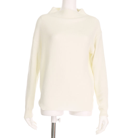 オフネックニット