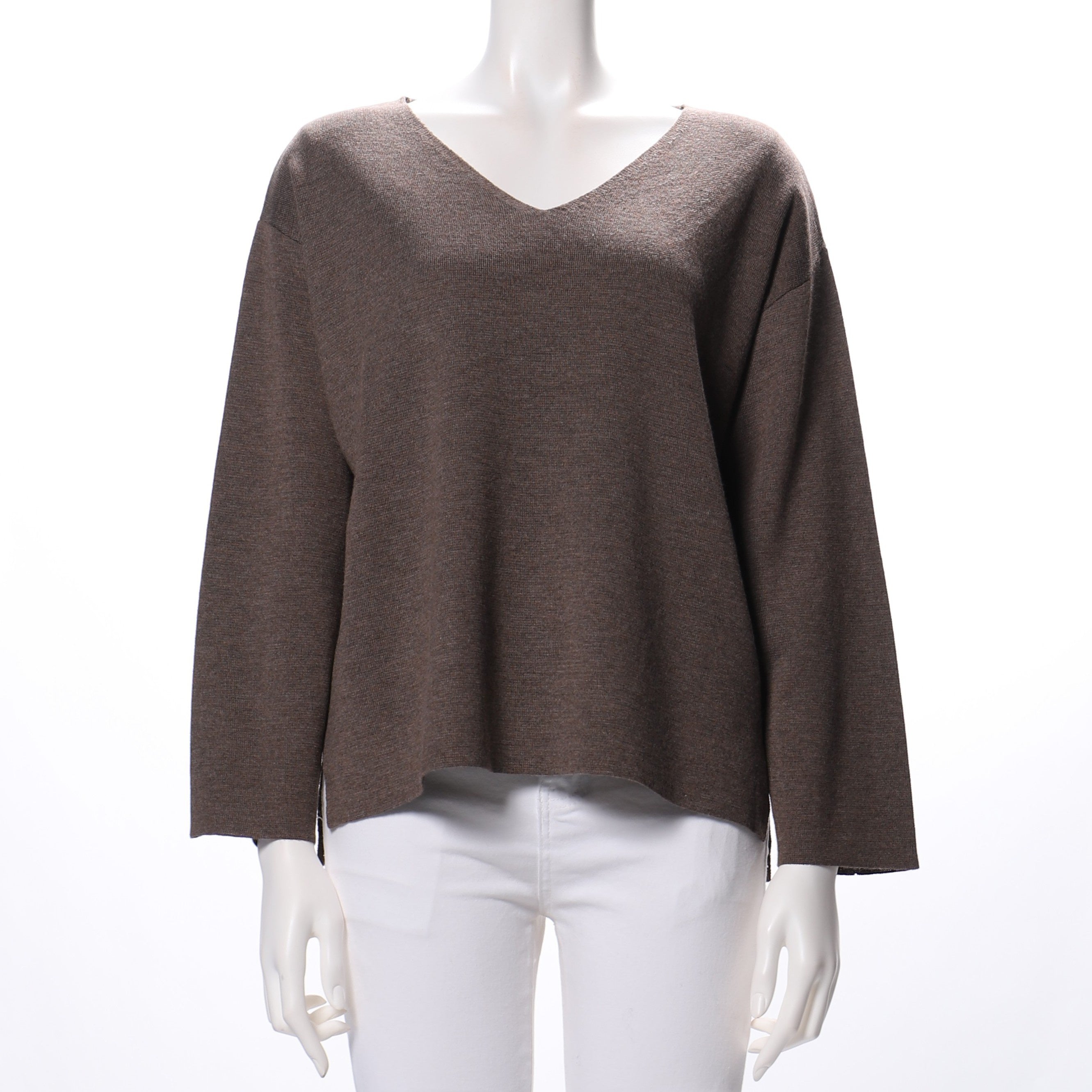 ドロップショルダーVネックニット