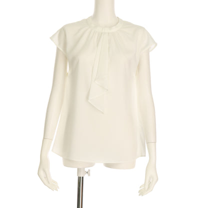 フロントフリルブラウス