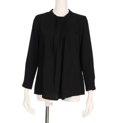 ボウタイ風ブラウス