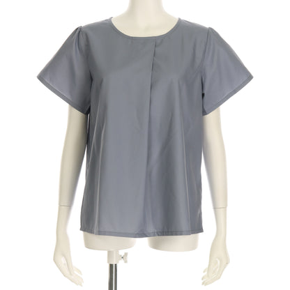 フロントタックブラウス