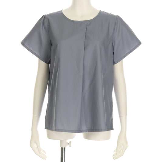 フロントタックブラウス