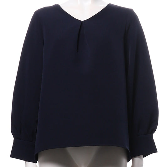 Vネックブラウス