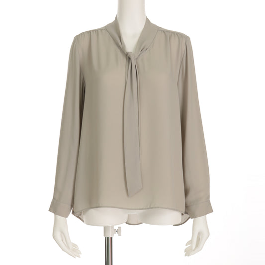 ボウタイブラウス