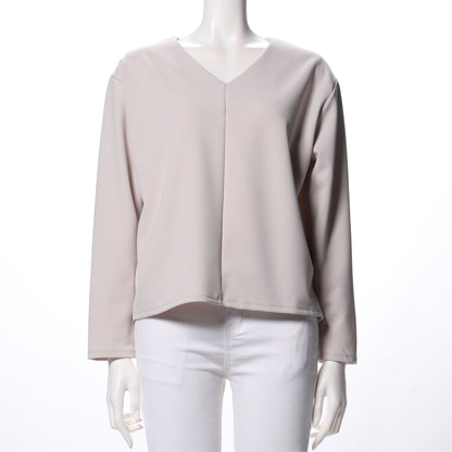 ストレッチVネックカットソー