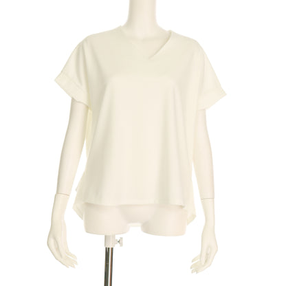 バックシャンVネックカットソー