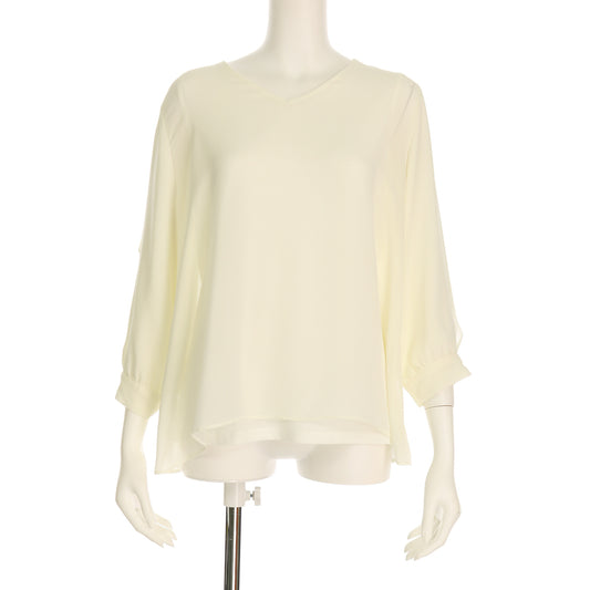 バックフリルデザインブラウス