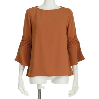 袖レースブラウス