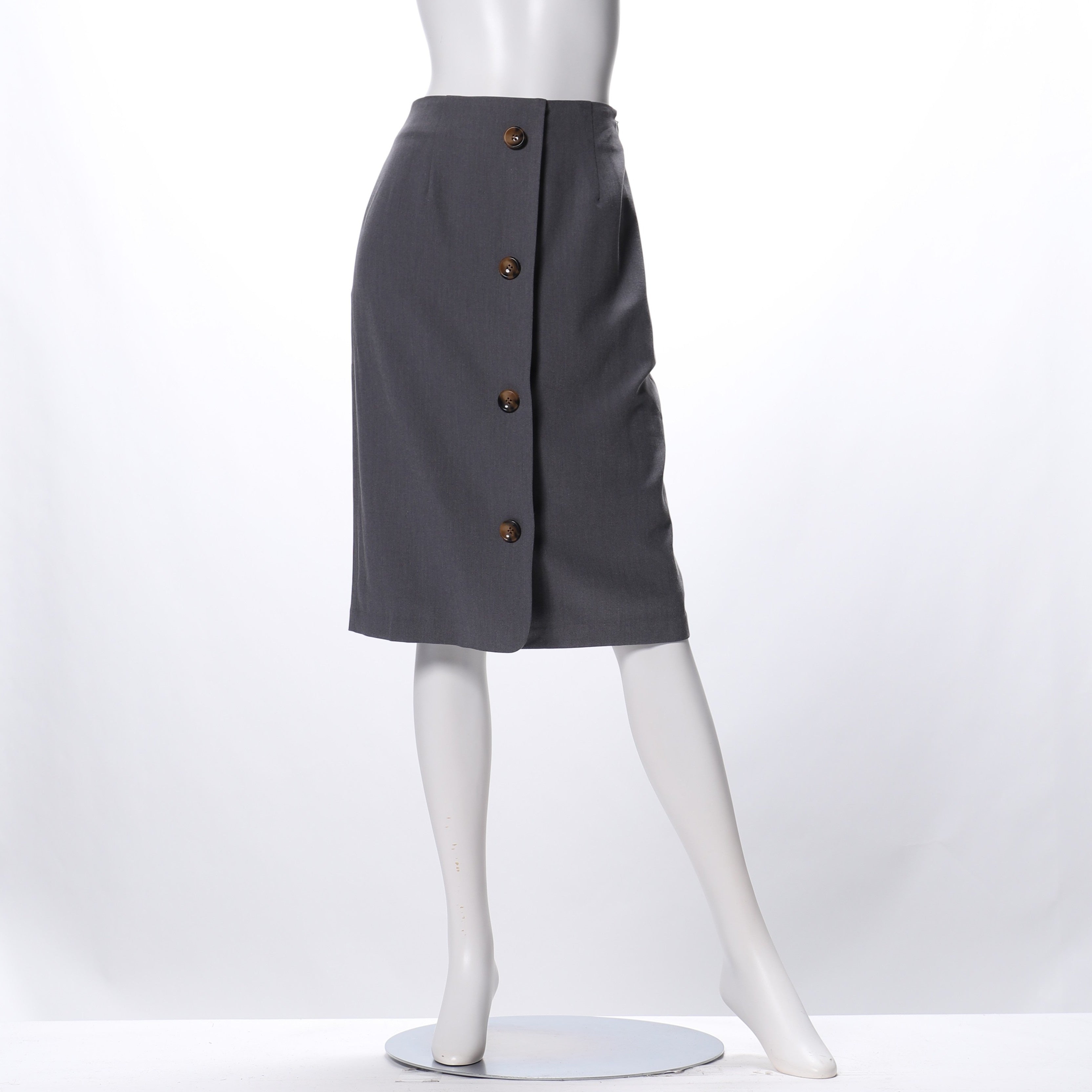フロントボタンデザインタイトスカート
