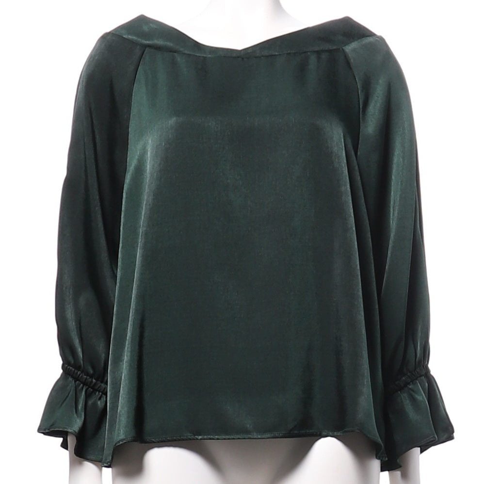 起毛サテンキャンディースリーブブラウス