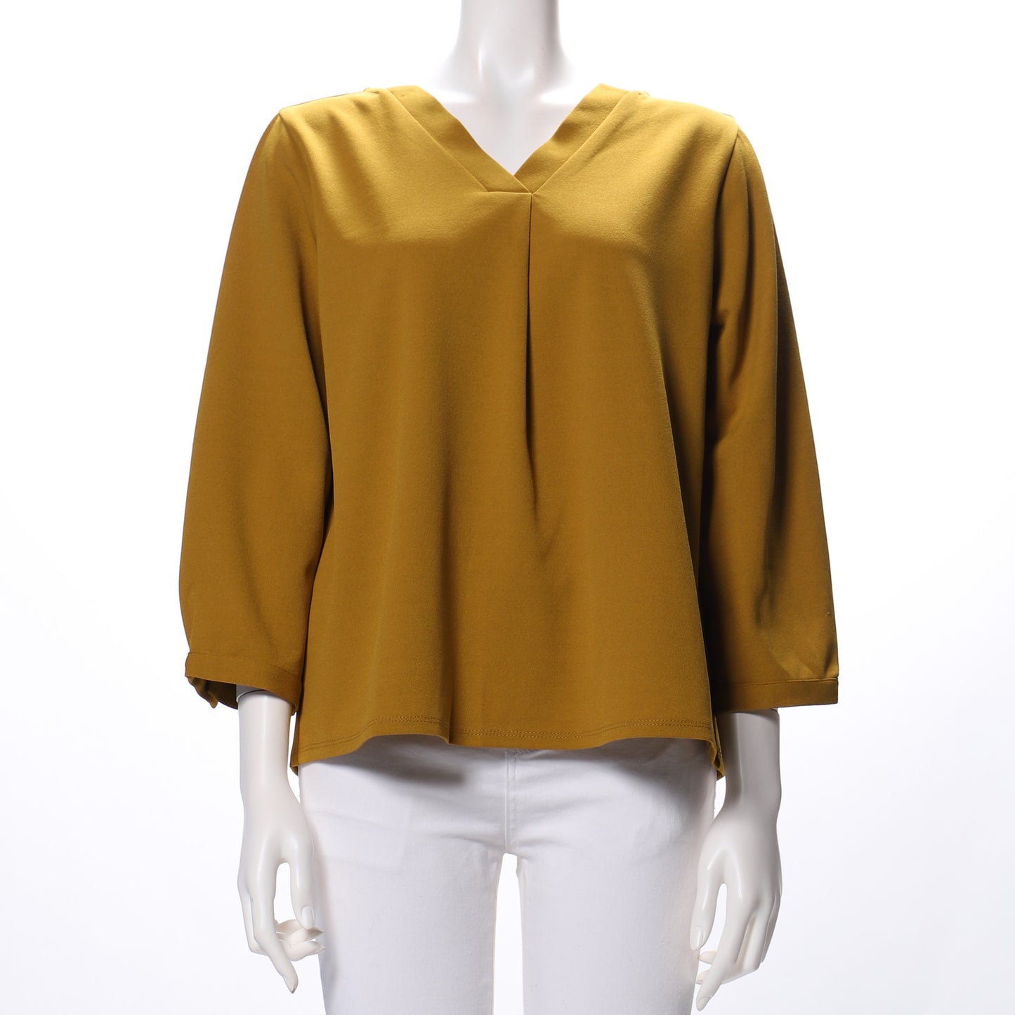 バックメタルパーツＶネックカットソー