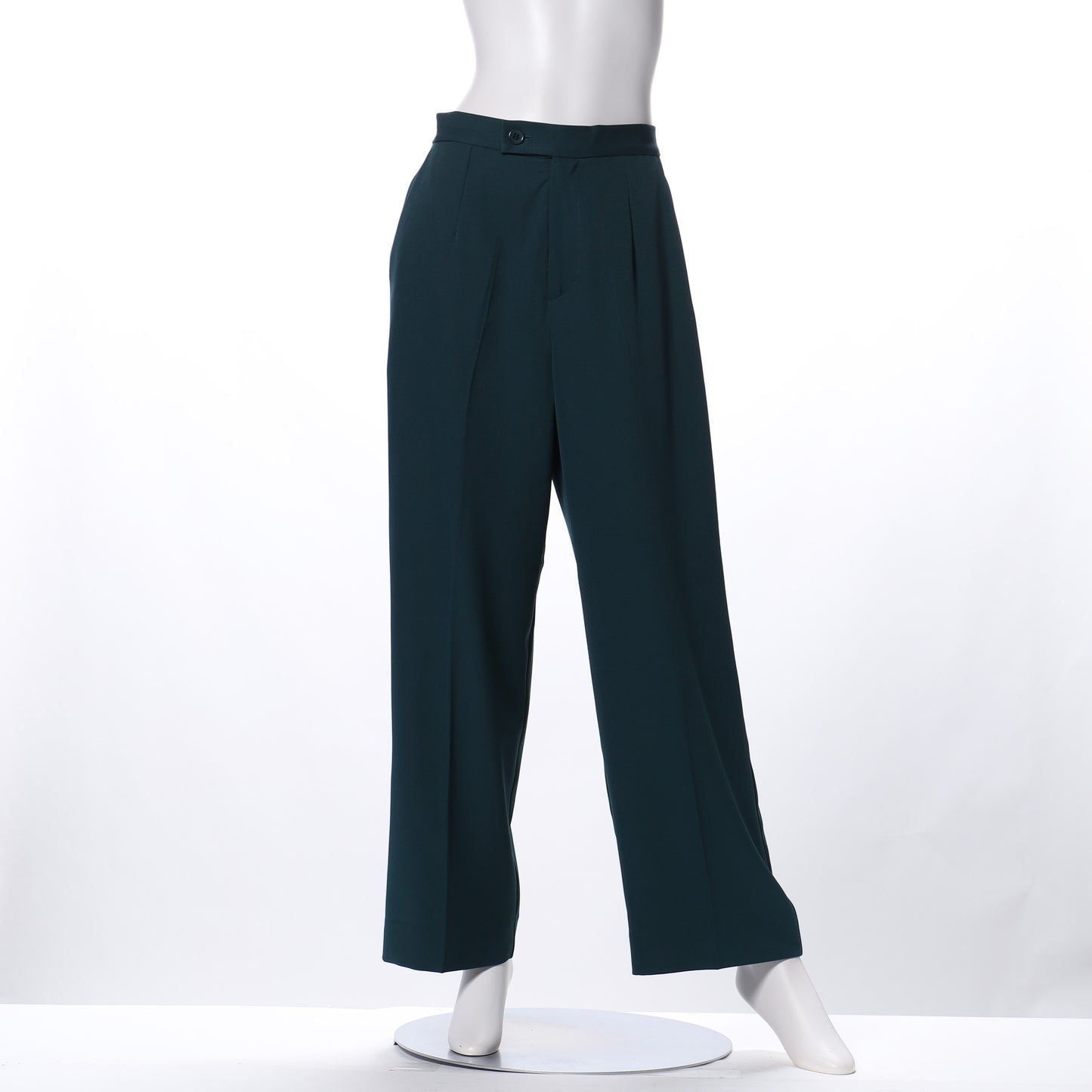 タック入りストレートパンツ