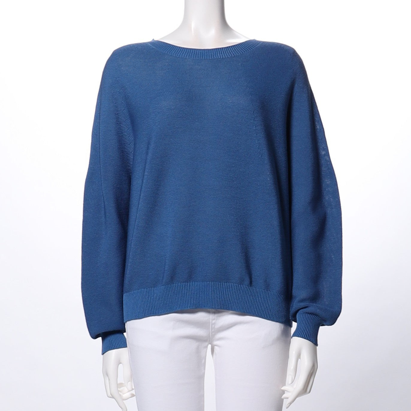 ドルマンスリーブニット