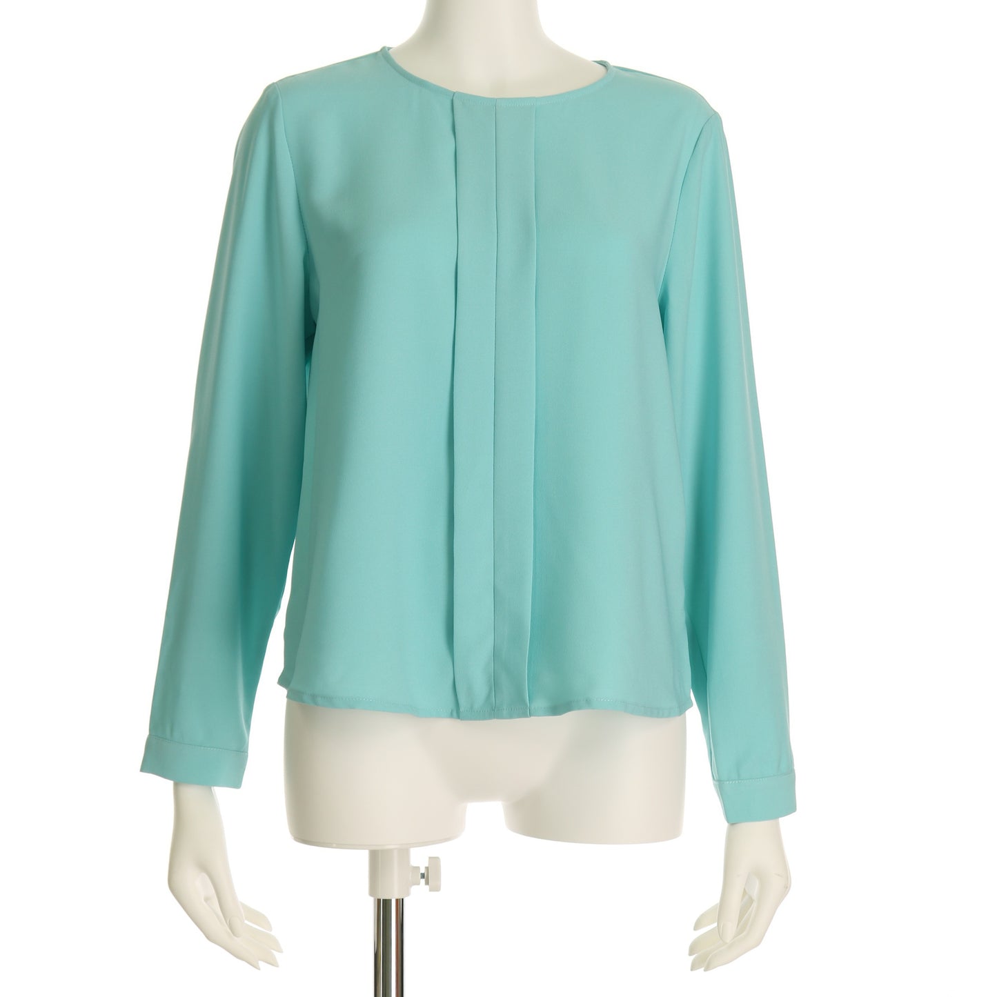 フロントタックブラウス