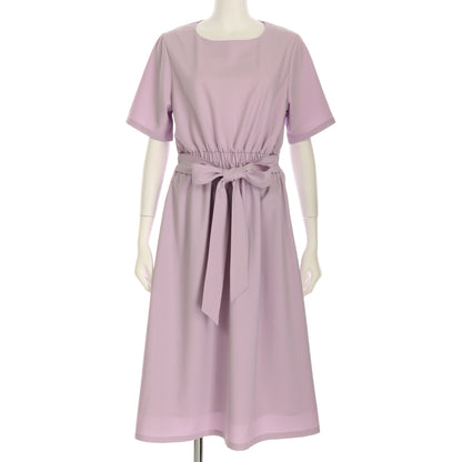 ウエストリボン付きワンピース