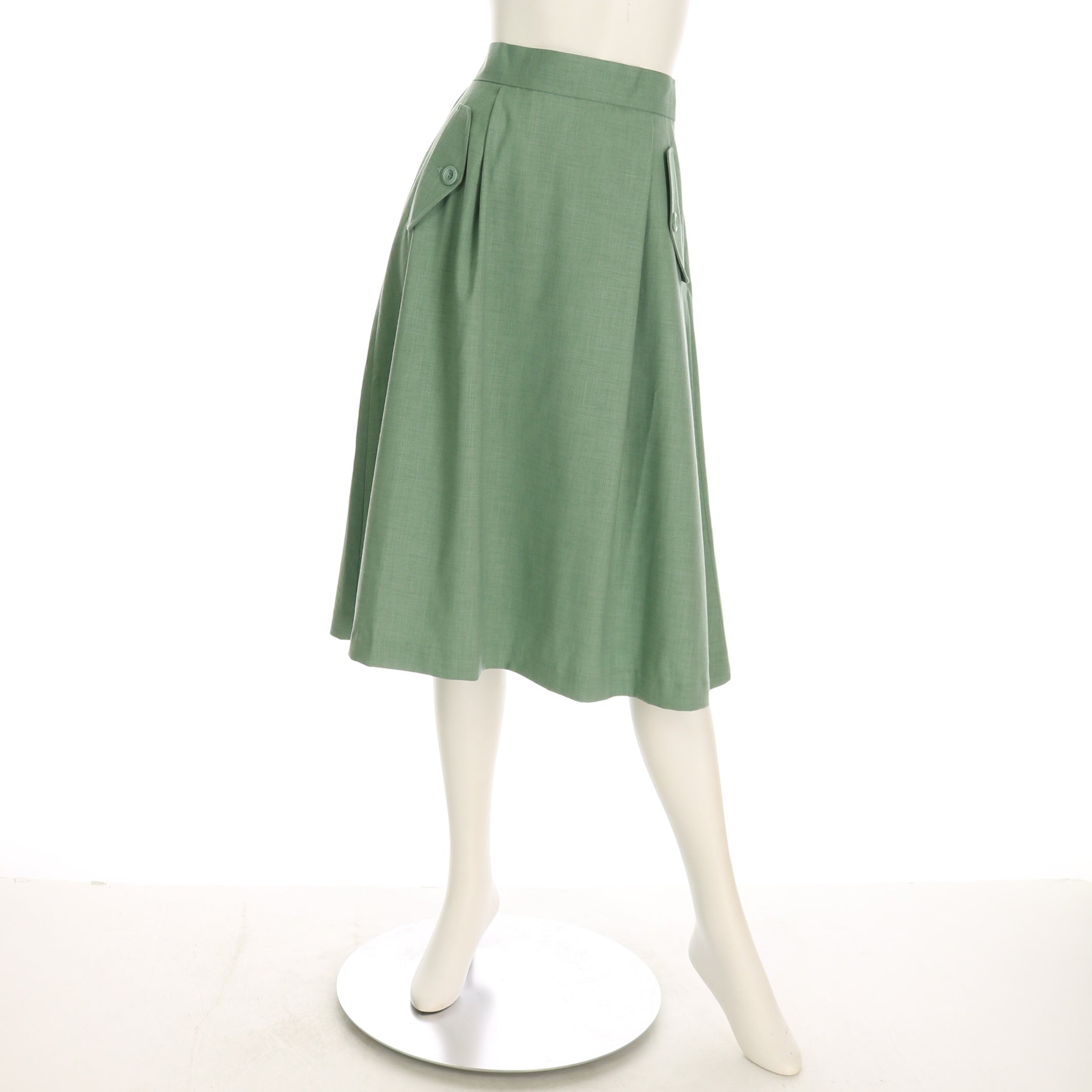 フェイクポケットフラップ付きフレアスカート