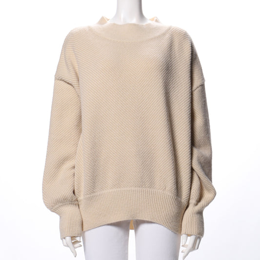 アンゴラ混ドロップショルダーニット