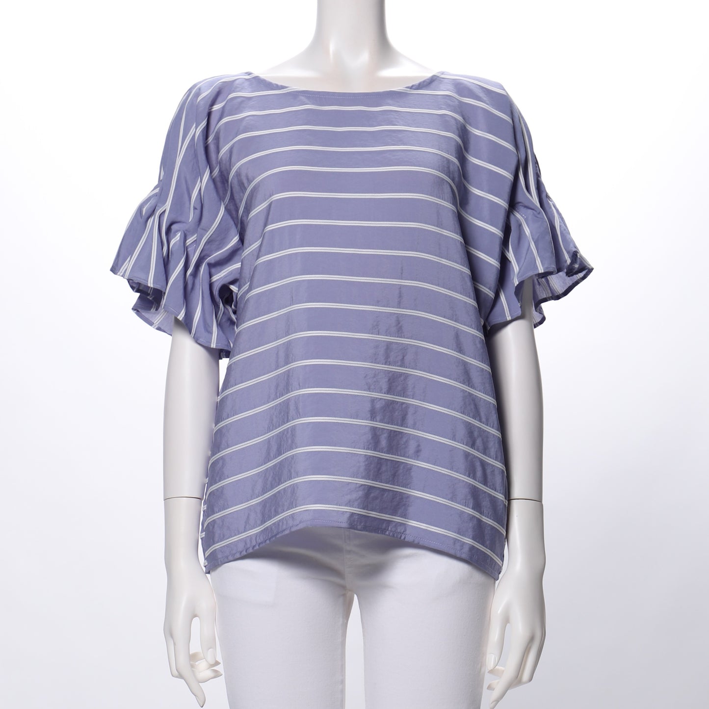 バックボタンボーダー柄ブラウス