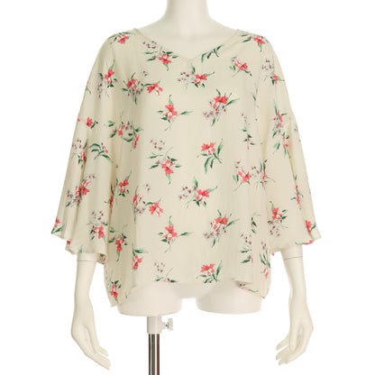 花柄フレアスリーブブラウス