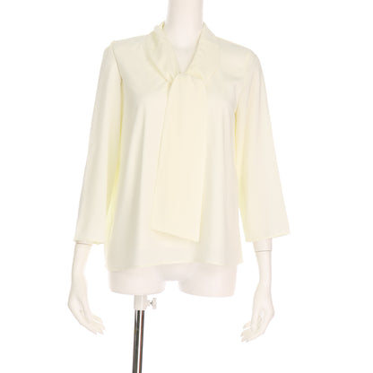 ボウタイデザインブラウス