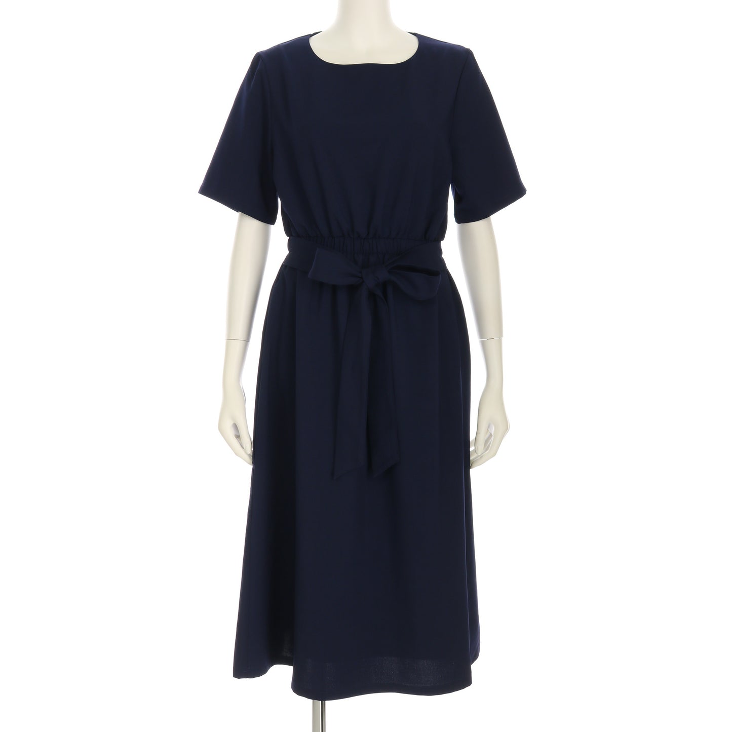 ウエストリボン付きワンピース