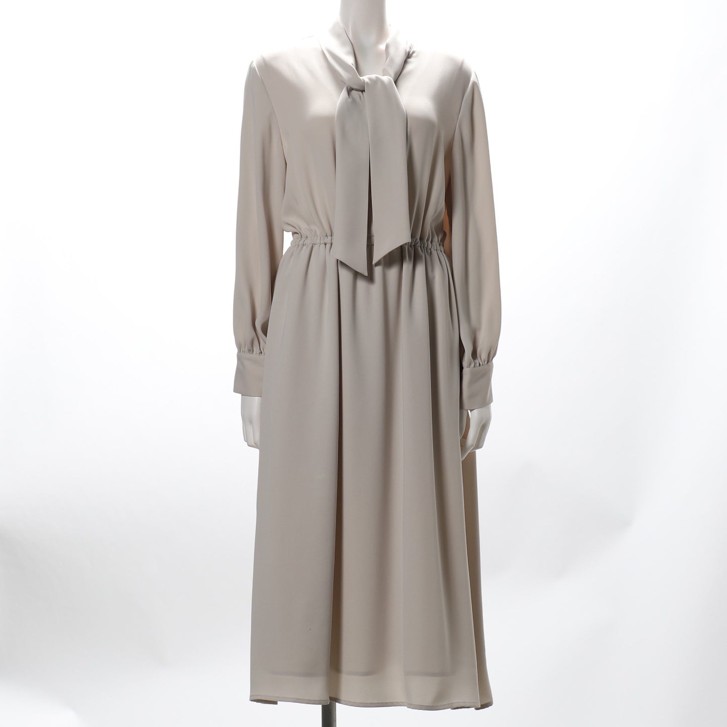 ボウタイワンピース