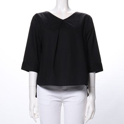 タックデザインブラウス