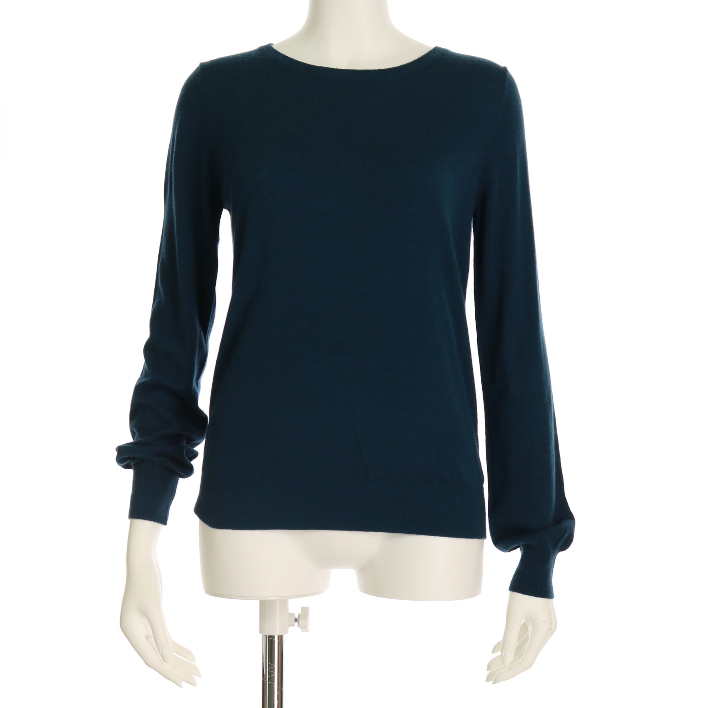 ベーシックラウンドネックニットプルオーバー