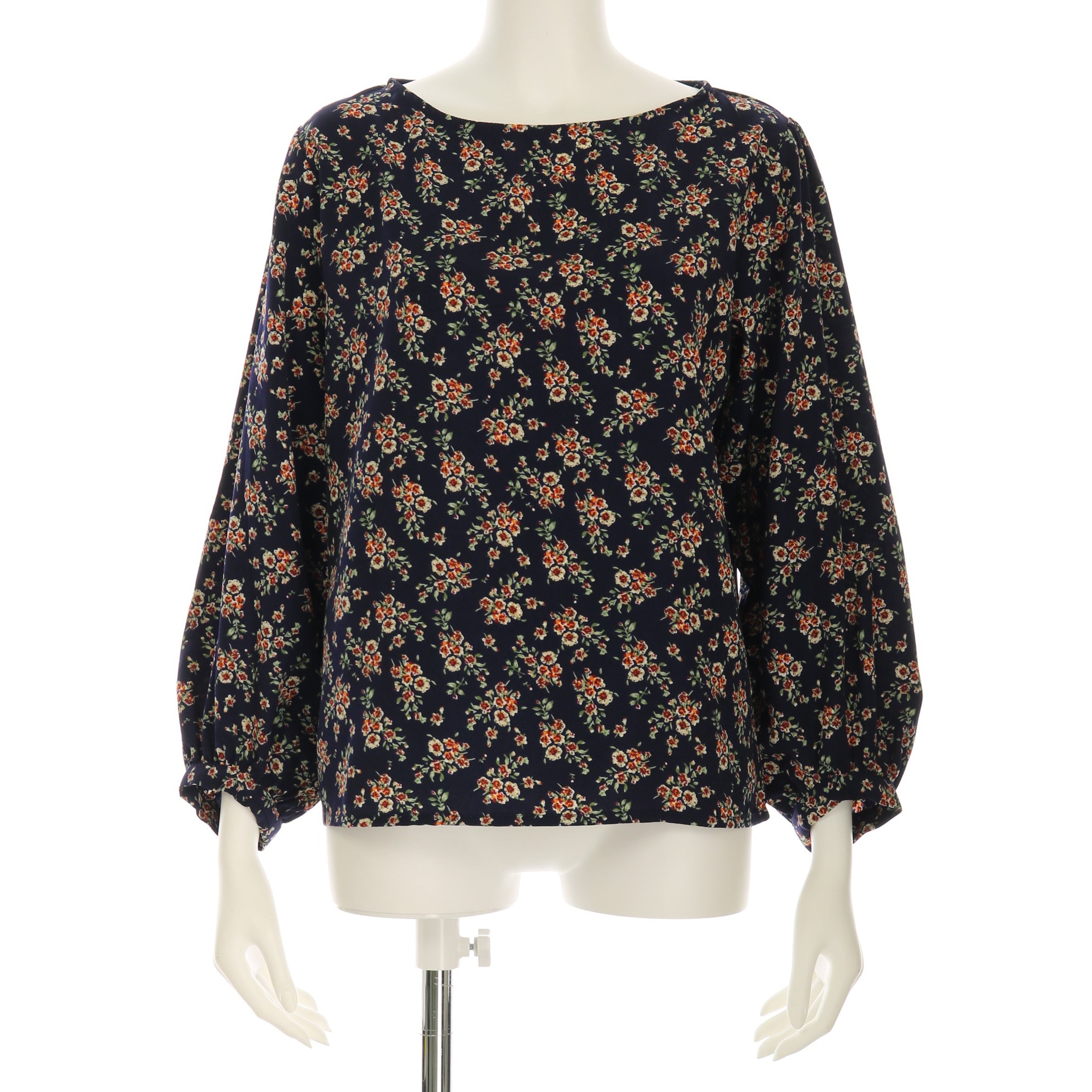 小花柄ブラウス