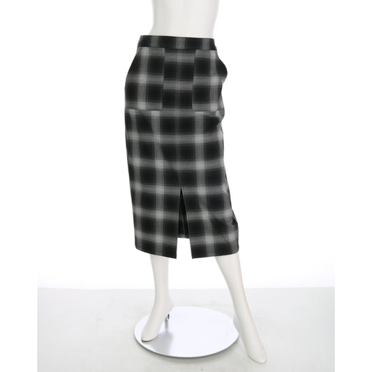 チェック柄タイトスカート