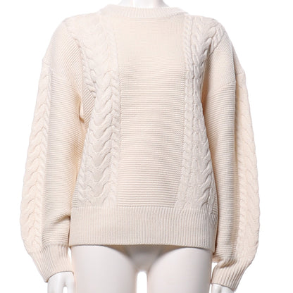 ケーブル編みニット